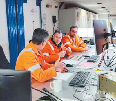 �R�ؿƾS�棨�У��ڟ�܈܇�g�п��҃�(n��i)�cͬ�½�����  ���ψDƬ���鱾��ӛ���x����z