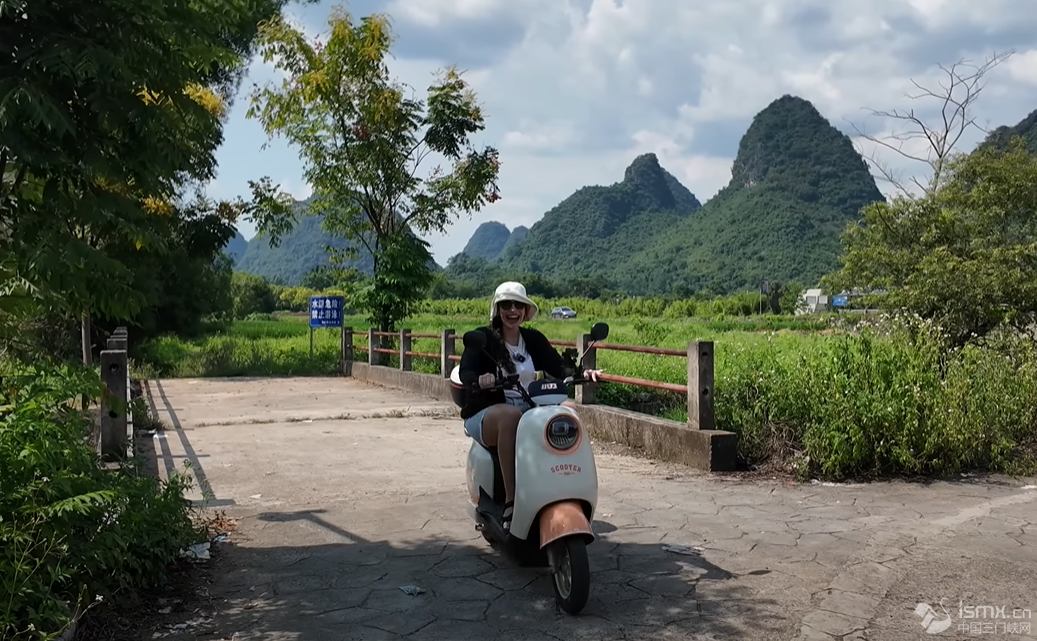 Rita����늄�(d��ng)܇�Y�G�ڏV�������˷��ɽ�gС�������L�߹��D